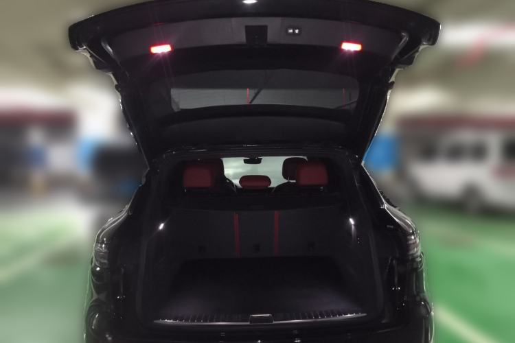 Used Porsche Cayenne 2023 Cayenne 3.0T Platinum Edition Trunk