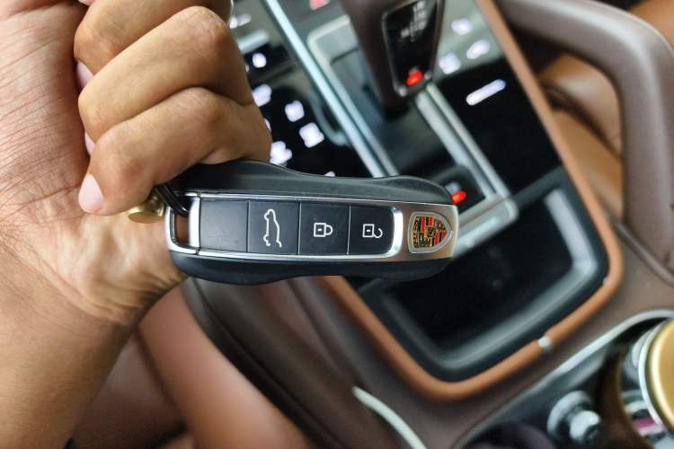 Used Porsche Cayenne 2023 Cayenne 3.0T Vehicle Key