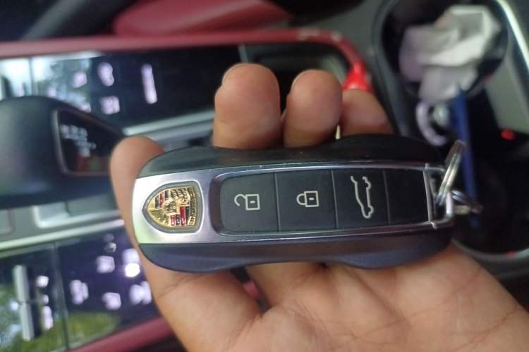 Used Porsche Cayenne 2023 Cayenne 3.0T Platinum Edition Vehicle Key