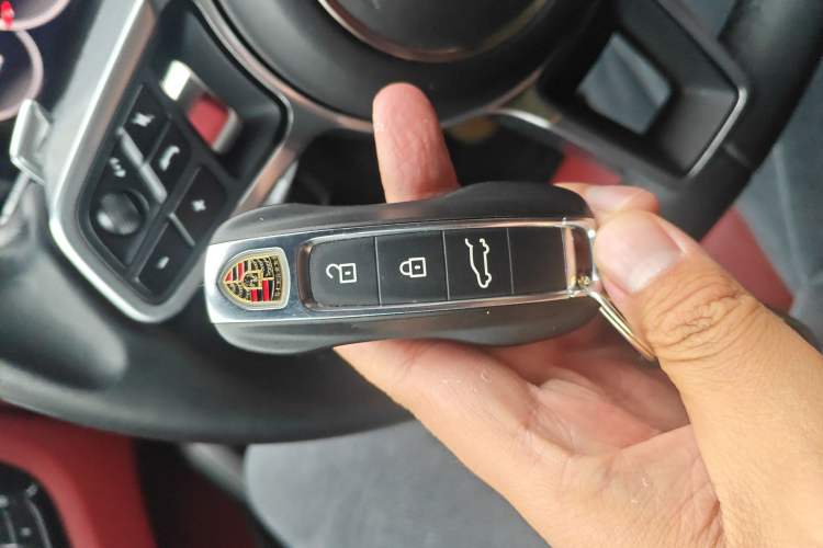 Used Porsche Cayenne 2023 Cayenne 3.0T Platinum Edition Vehicle Key
