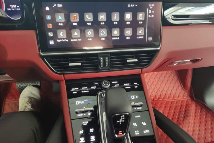 Used Porsche Cayenne 2023 Cayenne 3.0T Audio And AC Panel