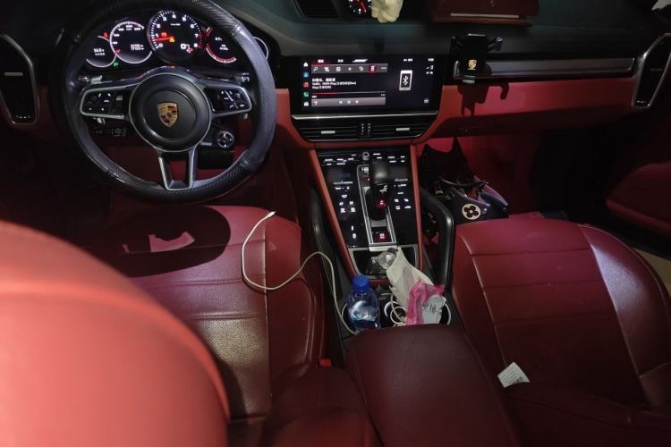 Used Porsche Cayenne 2023 Cayenne 3.0T Platinum Edition Center Console