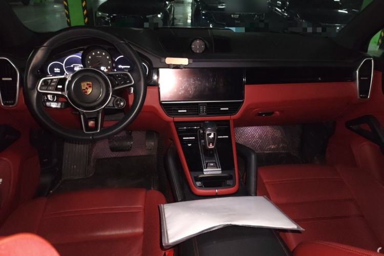 Used Porsche Cayenne 2023 Cayenne 3.0T Platinum Edition Center Console