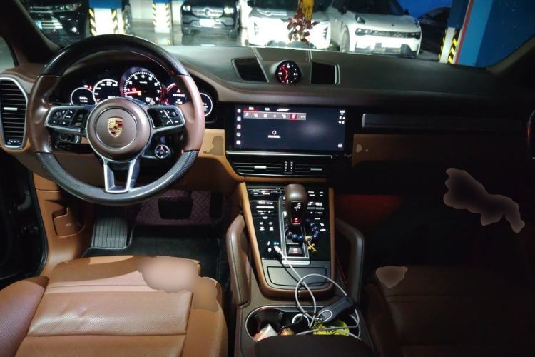Used Porsche Cayenne 2023 Cayenne 3.0T Platinum Edition Center Console