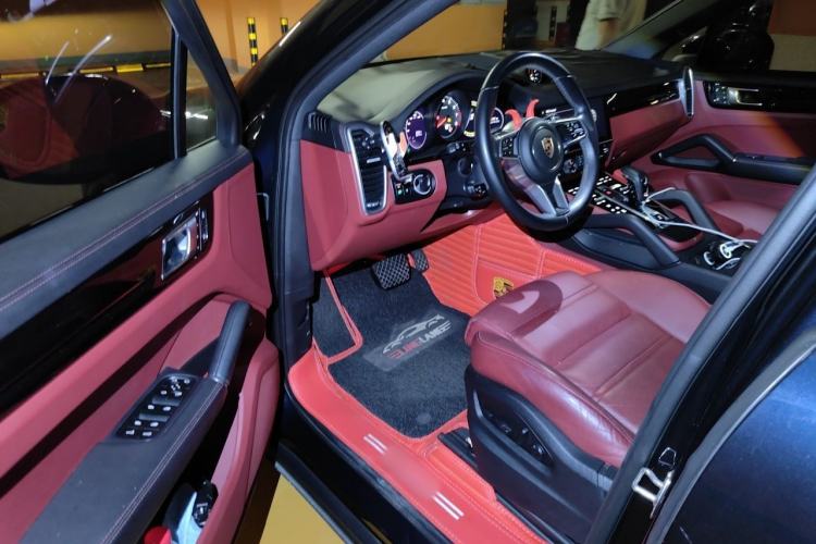 Used Porsche Cayenne 2023 Cayenne Coupé 3.0T Driver Seat