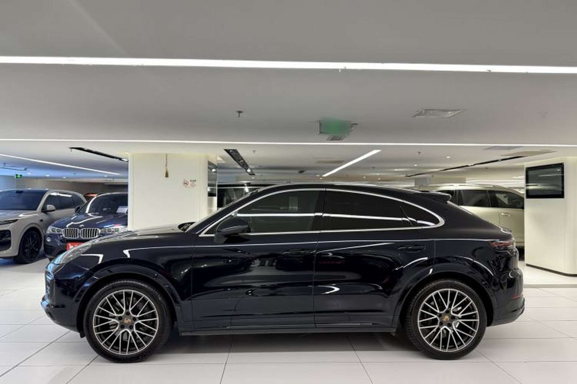 Used Porsche Cayenne 2023 Cayenne S Coupé 2.9T Exterior 3