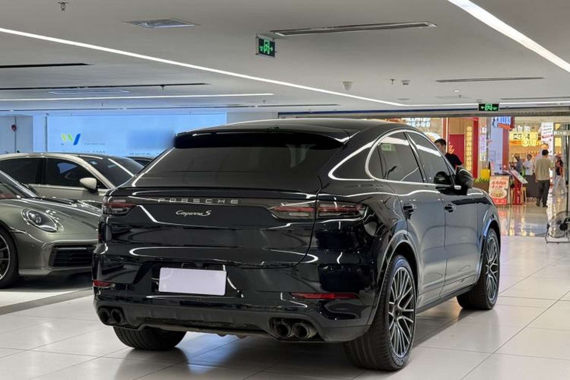 Used Porsche Cayenne 2023 Cayenne S Coupé 2.9T Exterior 6