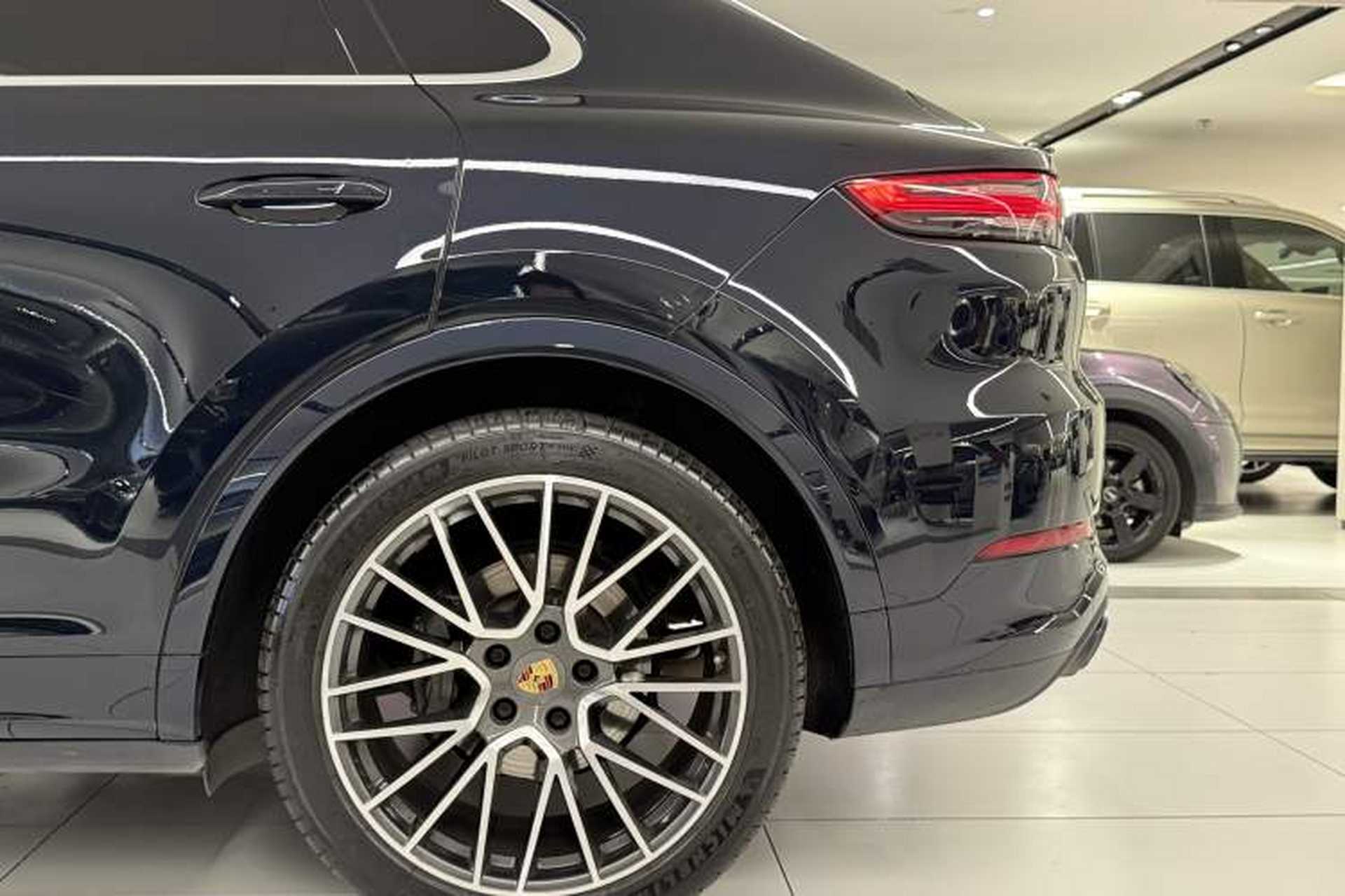 Used Porsche Cayenne 2023 Cayenne S Coupé 2.9T Exterior 8