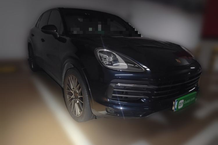 Used Porsche Cayenne 2023 Cayenne 3.0T Platinum Edition Front Right 45 Deg