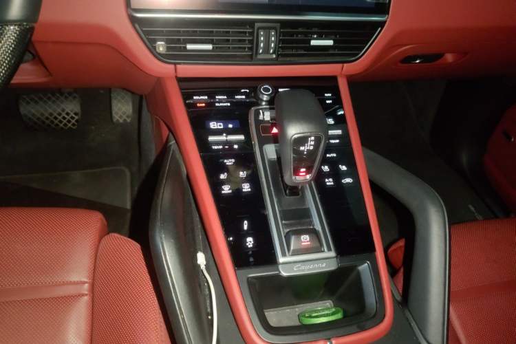Used Porsche Cayenne 2023 Cayenne 3.0T Platinum Edition Gear Lever