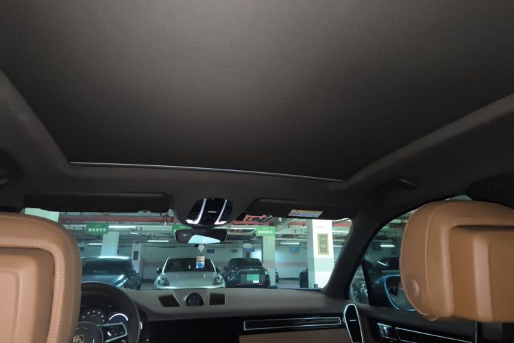 Used Porsche Cayenne 2023 Cayenne 3.0T Platinum Edition Headliner