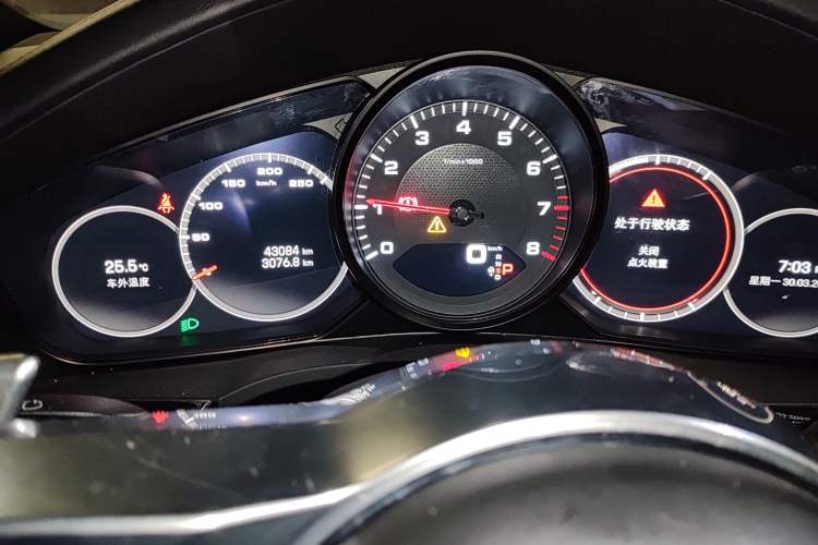 Used Porsche Cayenne 2023 Cayenne Coupé 3.0T Platinum Edition Instrument Cluster