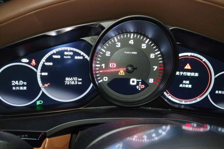 Used Porsche Cayenne 2023 Cayenne 3.0T Platinum Edition Instrument Cluster