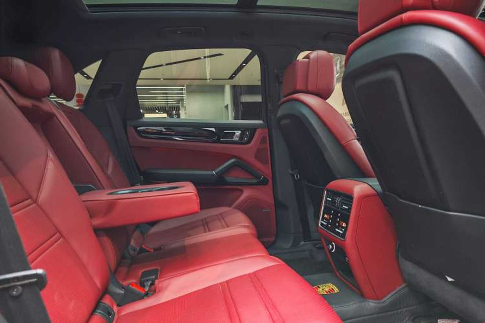 Used Porsche Cayenne 2023 Cayenne 3.0T Interior 10