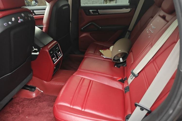 Used Porsche Cayenne 2023 Cayenne 3.0T Platinum Edition Interior 4