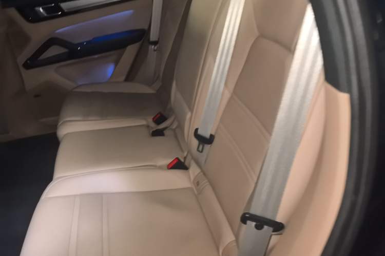 Used Porsche Cayenne 2023 Cayenne 3.0T Platinum Edition Interior 4