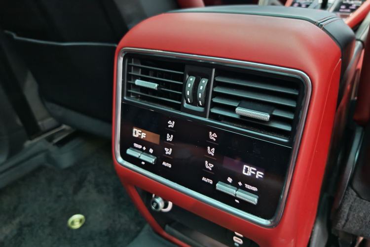 Used Porsche Cayenne 2023 Cayenne 3.0T Interior 5
