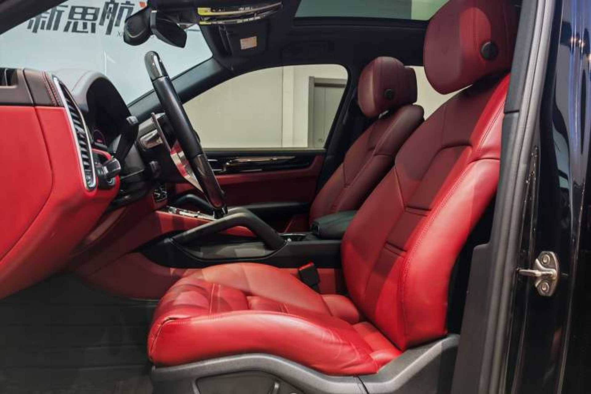 Used Porsche Cayenne 2023 Cayenne 3.0T Interior 7