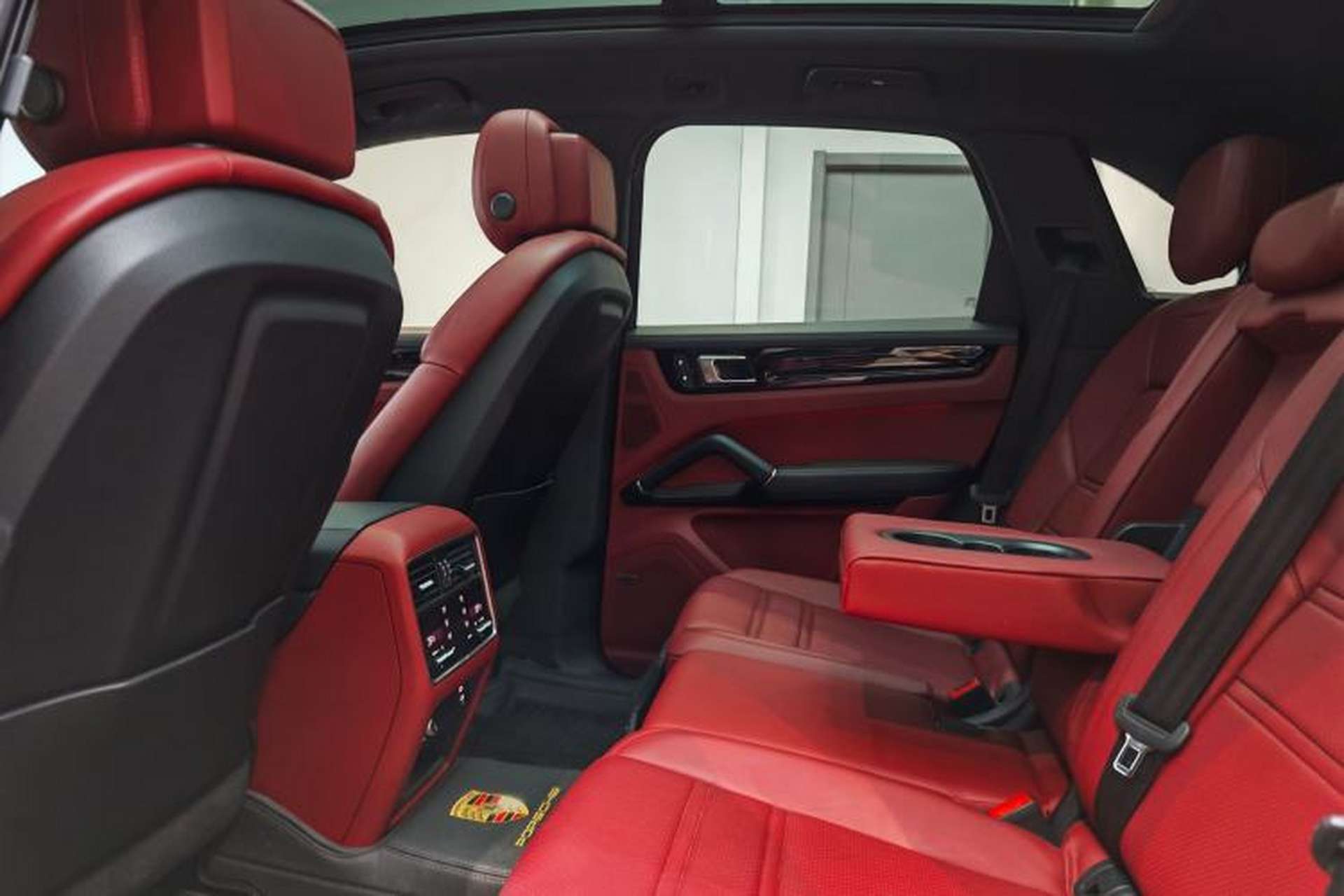 Used Porsche Cayenne 2023 Cayenne 3.0T Interior 8