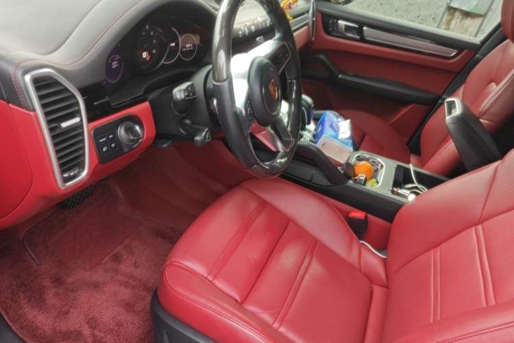 Used Porsche Cayenne 2023 Cayenne 3.0T Platinum Edition Left Front Seat