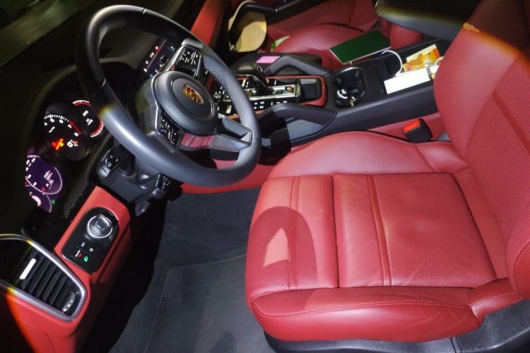 Used Porsche Cayenne 2023 Cayenne 3.0T Left Front Seat
