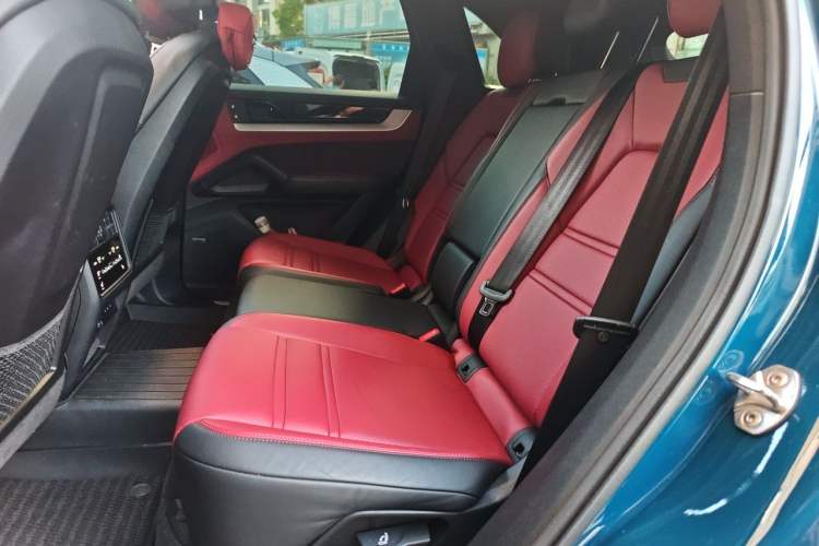 Used Porsche Cayenne 2023 Cayenne 3.0T Left Rear Seat