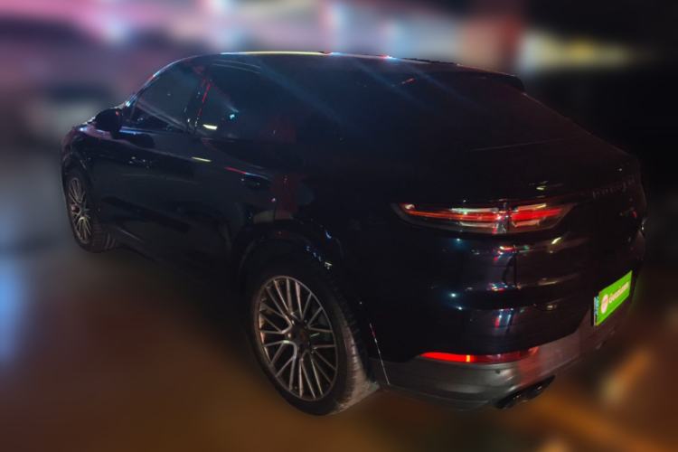 Used Porsche Cayenne 2023 Cayenne Coupé 3.0T Platinum Edition Rear Left 45 Deg