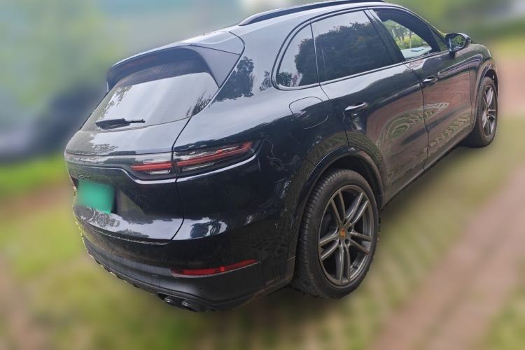 Used Porsche Cayenne 2023 Cayenne 3.0T Platinum Edition Rear Right 45 Deg
