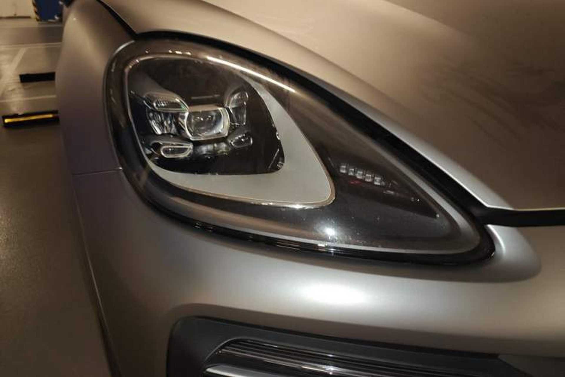 Used Porsche Cayenne 2023 Cayenne 3.0T Right Front Headlight