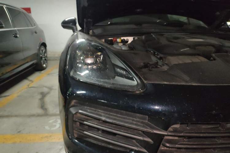 Used Porsche Cayenne 2023 Cayenne 3.0T Platinum Edition Right Front Headlight