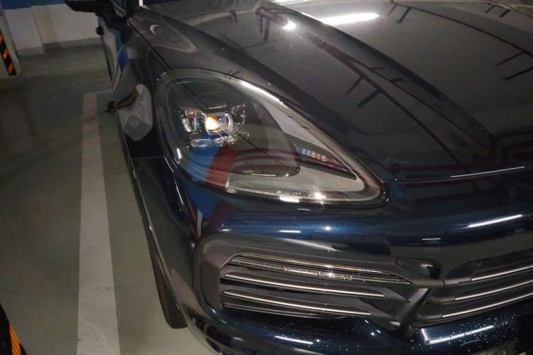 Used Porsche Cayenne 2023 Cayenne 3.0T Platinum Edition Right Front Headlight