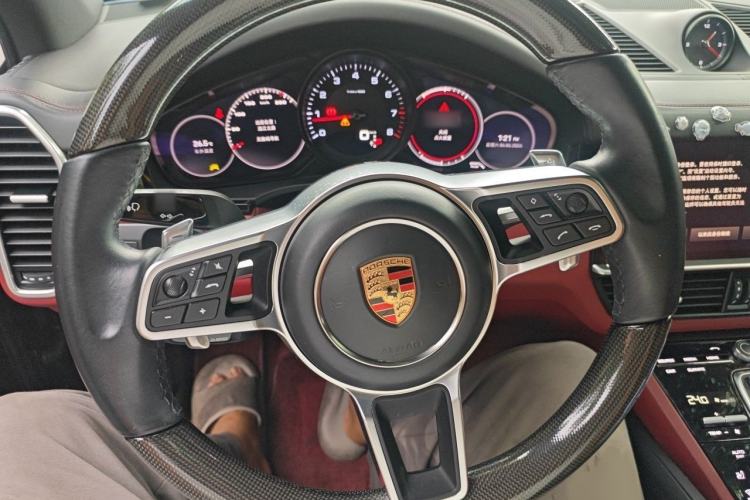 Used Porsche Cayenne 2023 Cayenne 3.0T Platinum Edition Steering Wheel