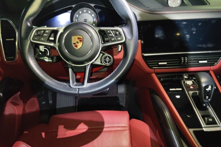 Used Porsche Cayenne 2023 Cayenne 3.0T Platinum Edition Steering Wheel