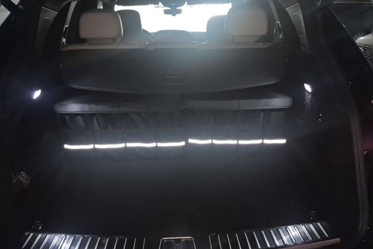 Used Porsche Cayenne 2023 Cayenne 3.0T Platinum Edition Trunk