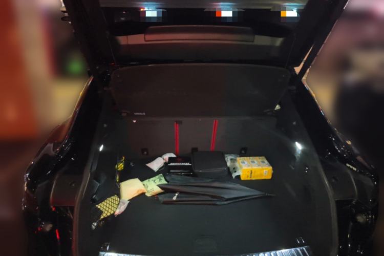 Used Porsche Cayenne 2023 Cayenne Coupé 3.0T Platinum Edition Trunk