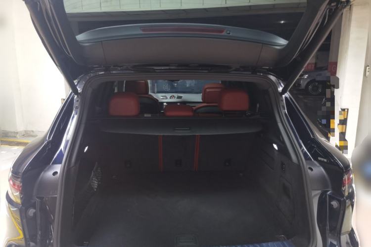 Used Porsche Cayenne 2023 Cayenne 3.0T Platinum Edition Trunk