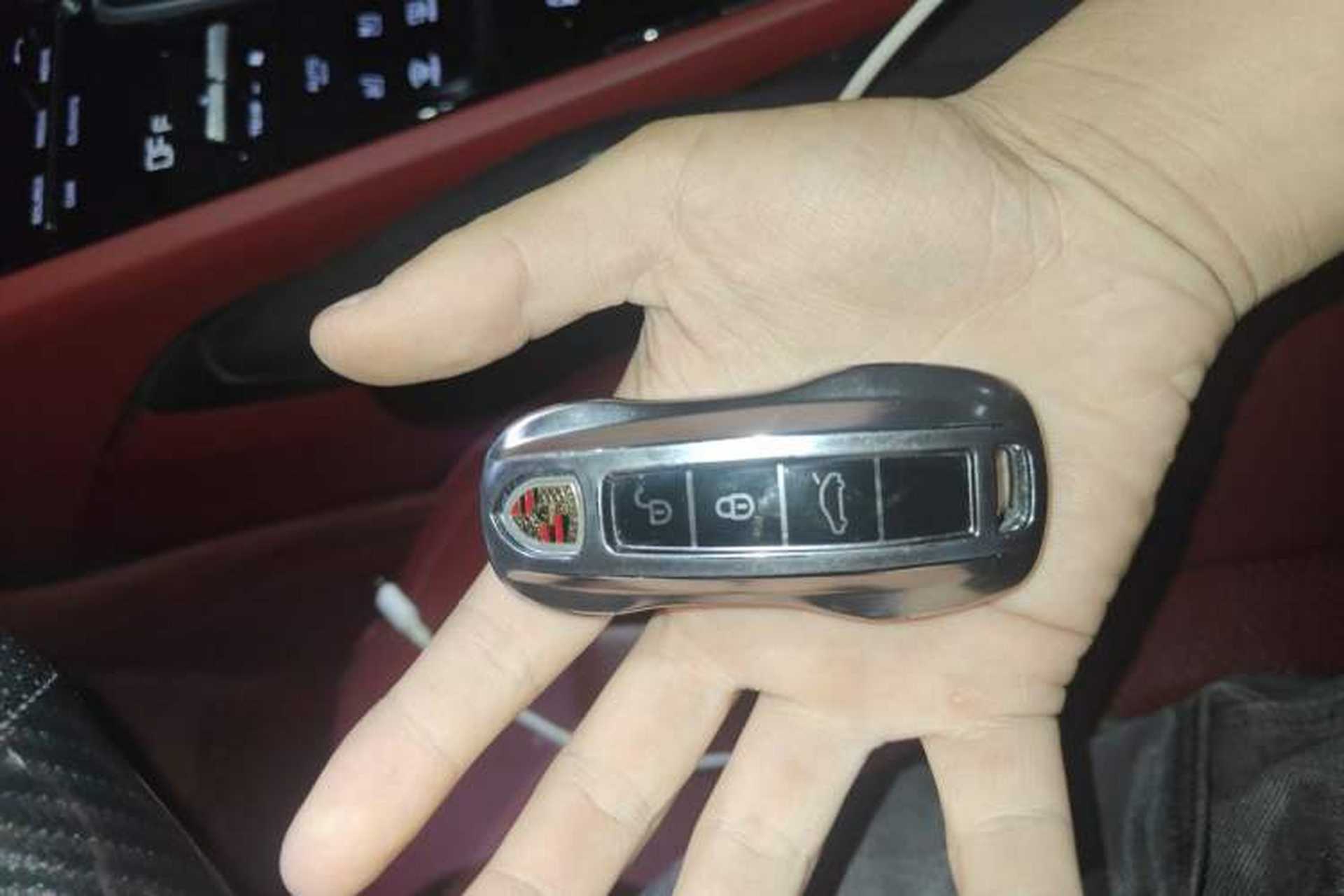 Used Porsche Cayenne 2023 Cayenne 3.0T Platinum Edition Vehicle Key