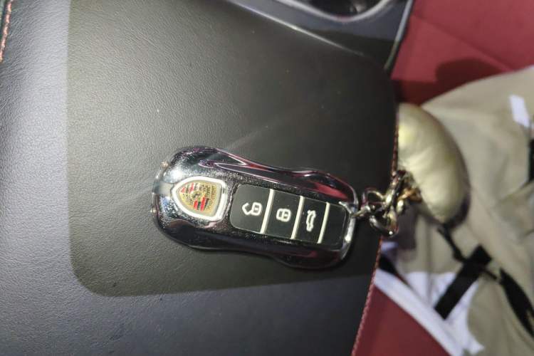 Used Porsche Cayenne 2023 Cayenne 3.0T Platinum Edition Vehicle Key