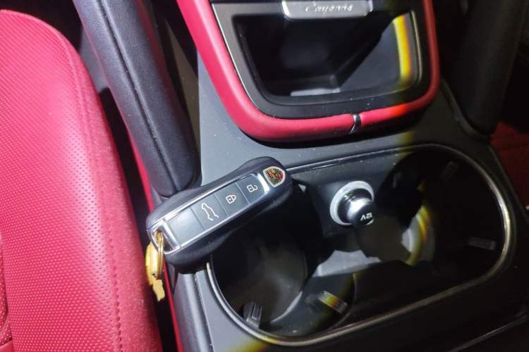 Used Porsche Cayenne 2023 Cayenne 3.0T Vehicle Key