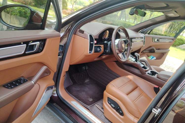 Used Porsche Cayenne 2023 Cayenne 3.0T Platinum Edition Driver Seat