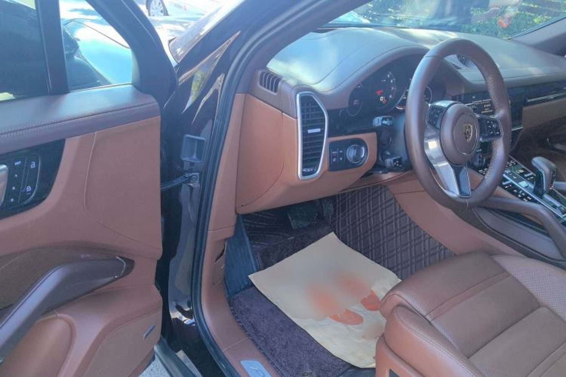 Used Porsche Cayenne 2023 Cayenne 3.0T Interior 3