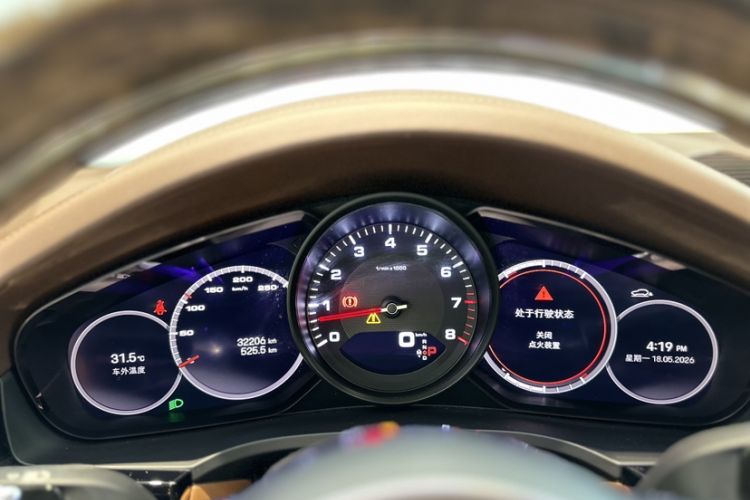 Used Porsche Cayenne 2023 Cayenne 3.0T Platinum Edition Odometer Close Up