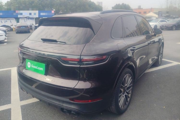 Used Porsche Cayenne 2023 Cayenne 3.0T Platinum Edition Rear Right 45 Deg