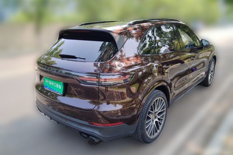 Used Porsche Cayenne 2023 Cayenne 3.0T Platinum Edition Rear Right 45 Deg