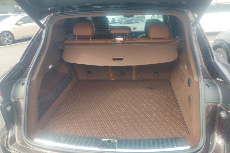 Used Porsche Cayenne 2023 Cayenne 3.0T Platinum Edition Trunk