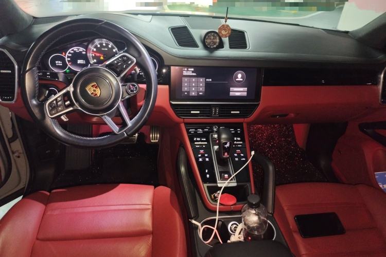 Used Porsche Cayenne 2023 Cayenne S 2.9T Center Console