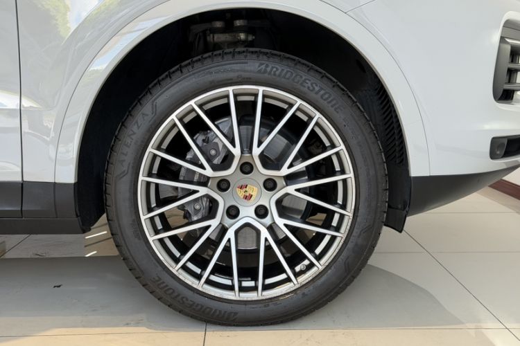Used Porsche Cayenne 2023 Cayenne Coupé 3.0T Platinum Edition Exterior 7