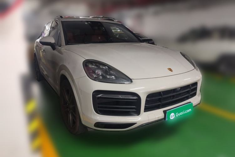 Used Porsche Cayenne 2023 Cayenne S 2.9T Front Right 45 Deg
