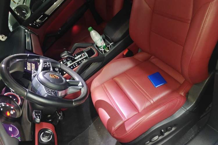 Used Porsche Cayenne 2023 Cayenne 3.0T Platinum Edition Left Front Seat
