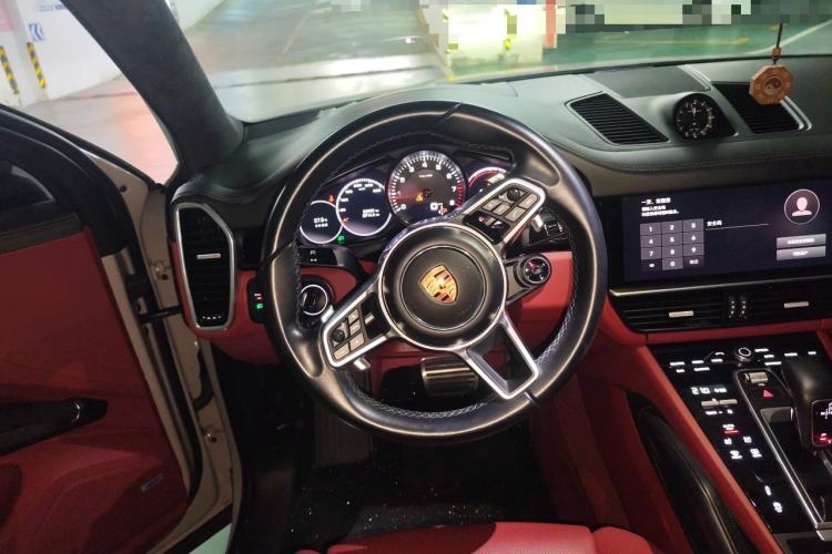Used Porsche Cayenne 2023 Cayenne S 2.9T Steering Wheel